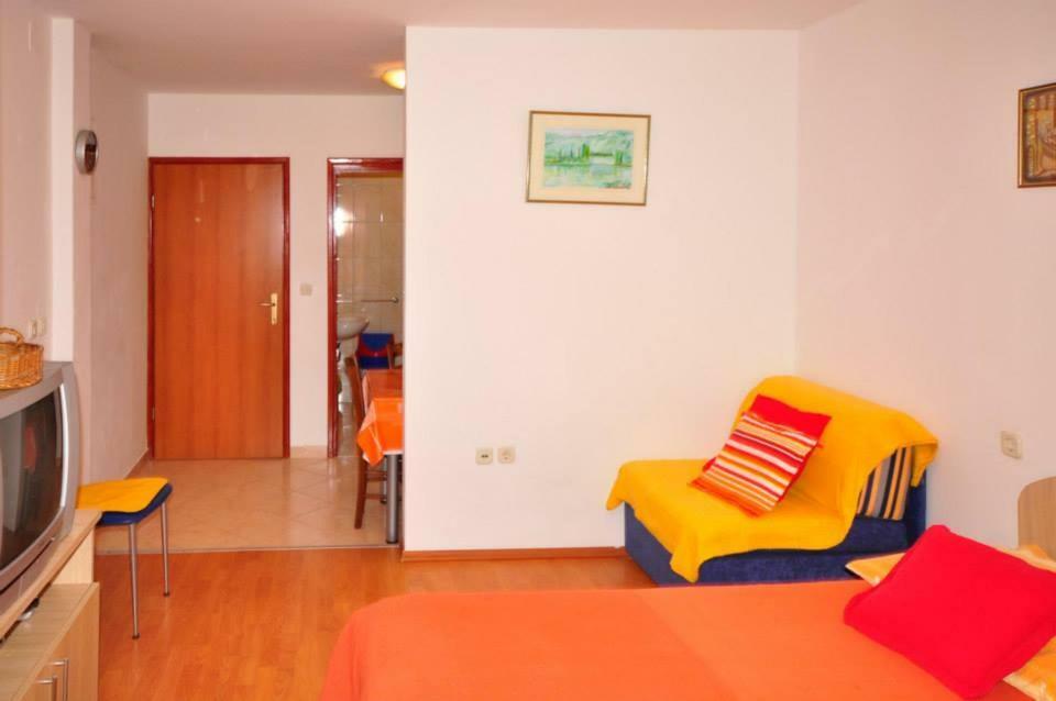 Apartments Franic Ploce  Luaran gambar