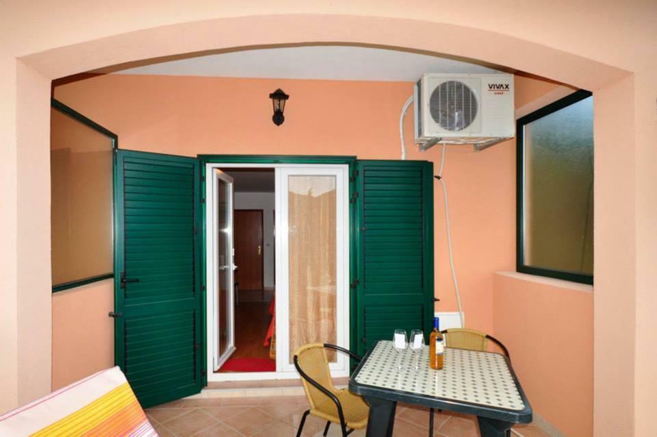 Apartments Franic Ploce  Luaran gambar